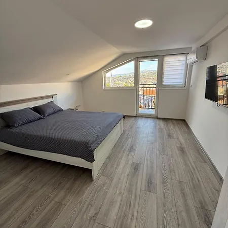 Old Town Hideaway 2 With Views Apartment
