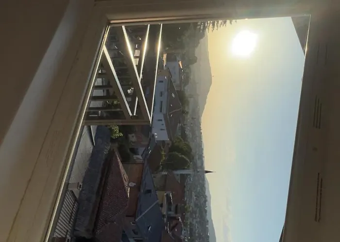 Old Town Hideaway 2 Apartment *